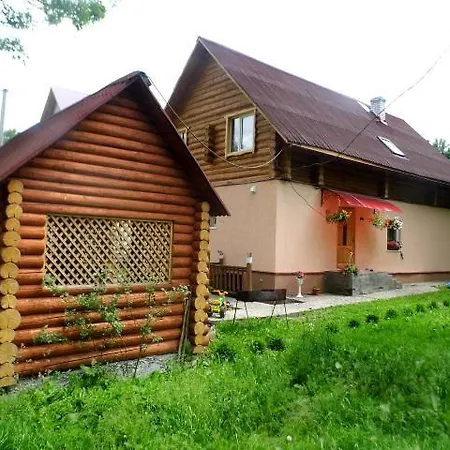 Деревянный коттедж Vasha Hata Пилипец